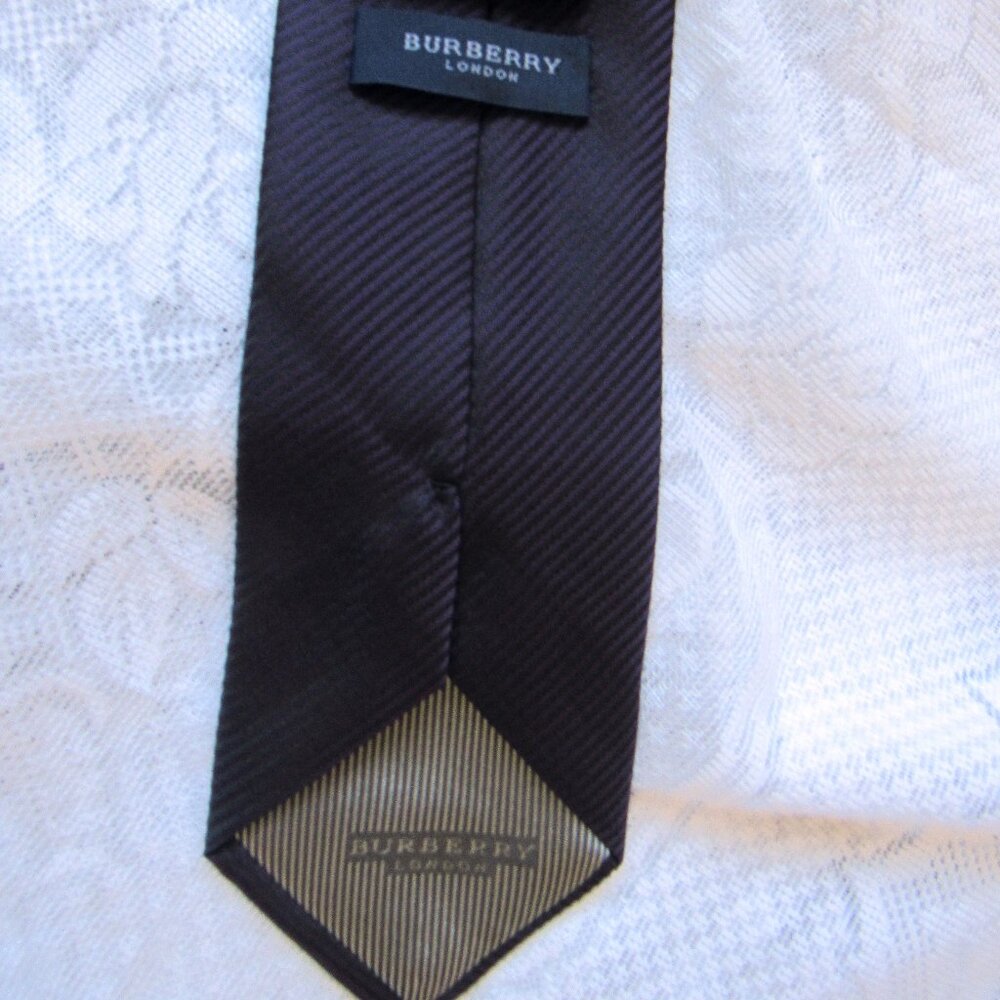 Burberry London  Men Tie, Silk, Hand Made, Dark Purple/Black color, striped - Picture 9 of 9